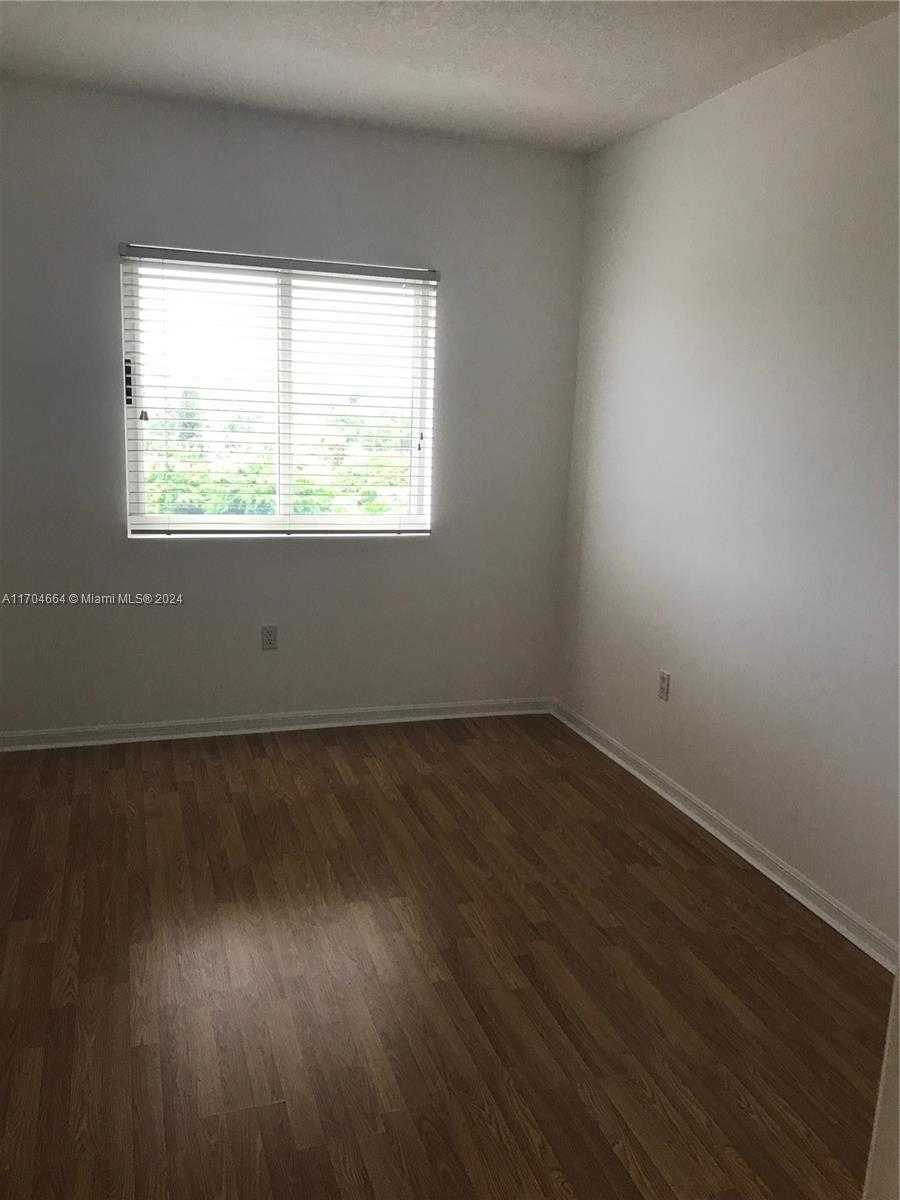 Small Image of 3500 CORAL WAY #703, Miami Number 13