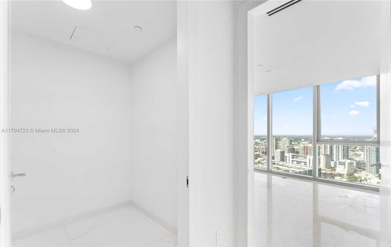 Small Image of 300 BISCAYNE BLVD WAY #5209, Miami Number 10