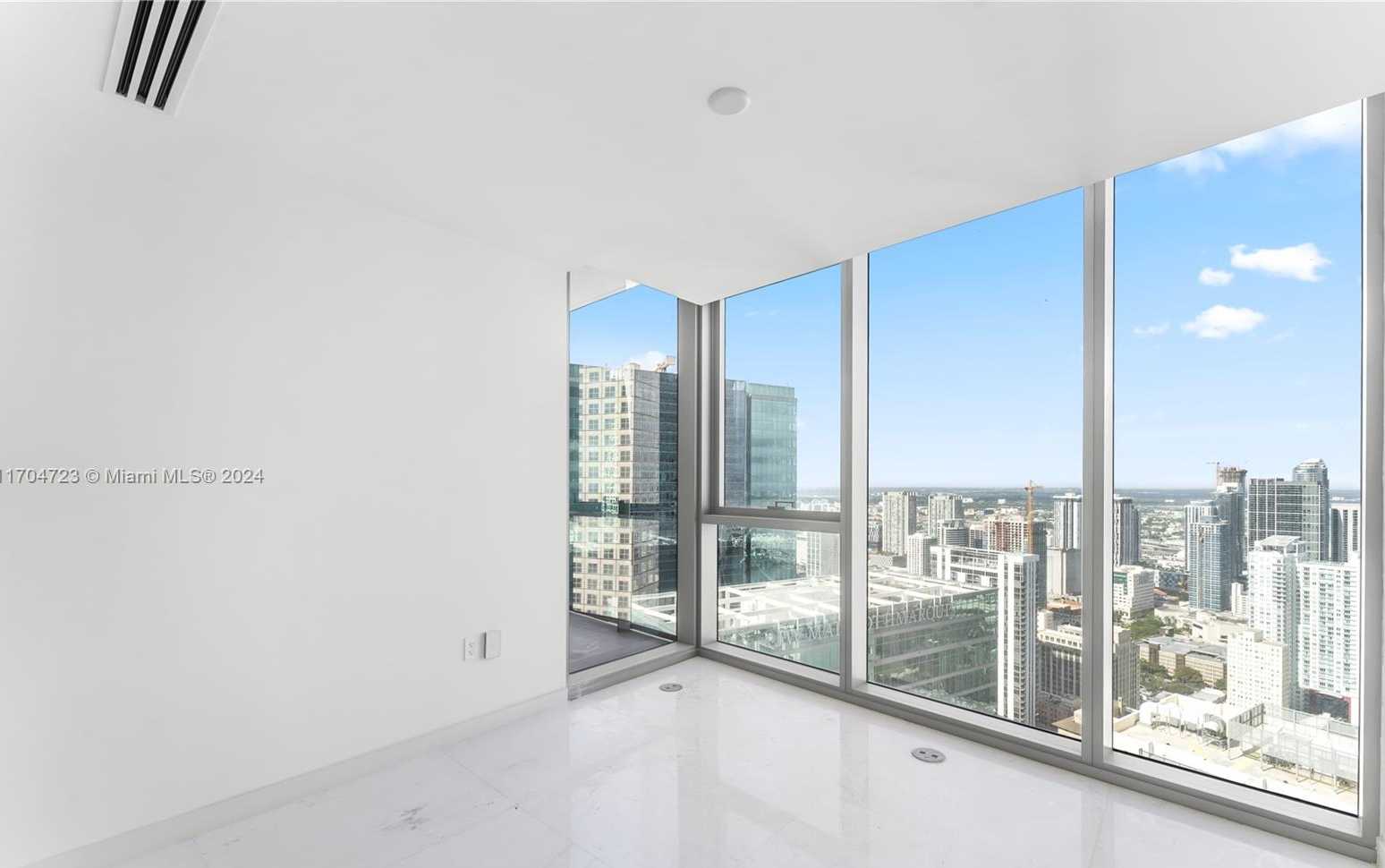 Small Image of 300 BISCAYNE BLVD WAY #5209, Miami Number 8