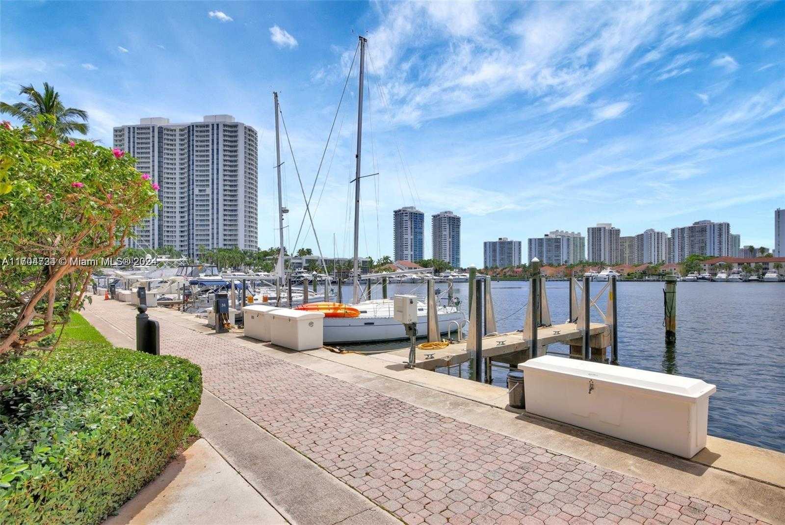 Small Image of 3640 YACHT CLUB DR #607, Aventura Number 19