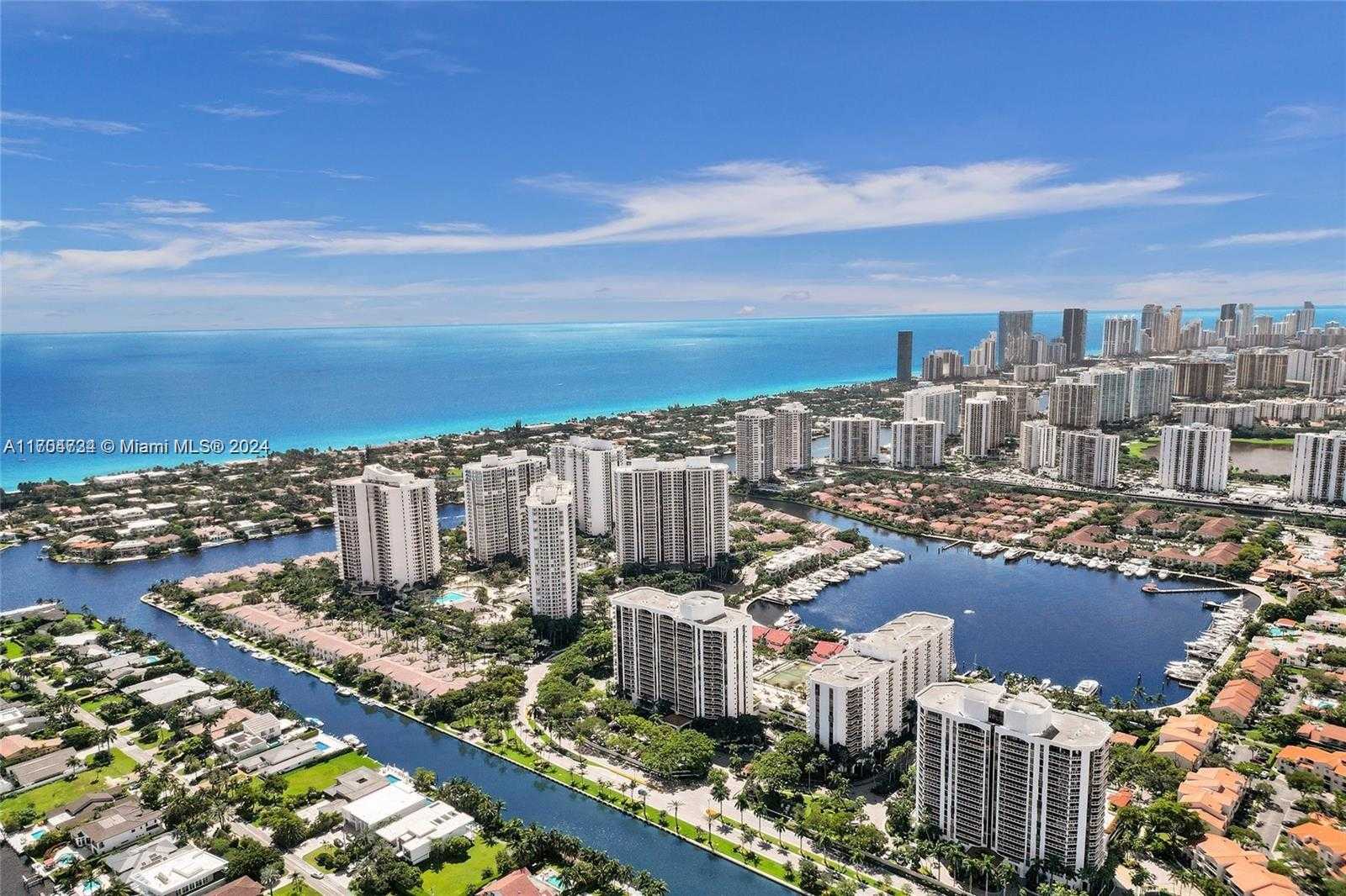 Small Image of 3640 YACHT CLUB DR #607, Aventura Number 2