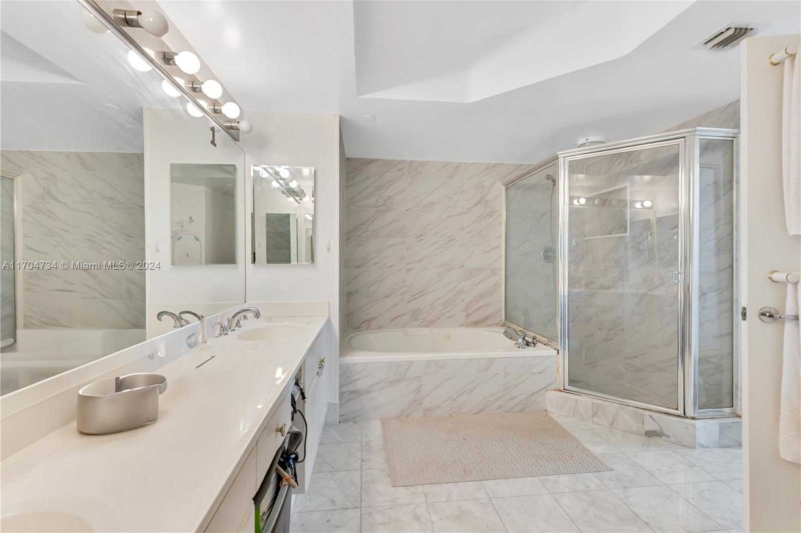 Small Image of 3640 YACHT CLUB DR #607, Aventura Number 9