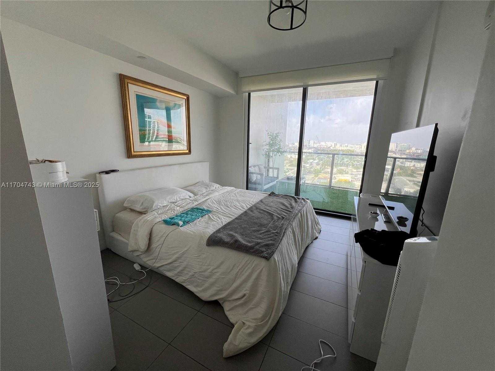 Small Image of 1600 NORTH EAST 1ST AVE #1111, Miami Number 11