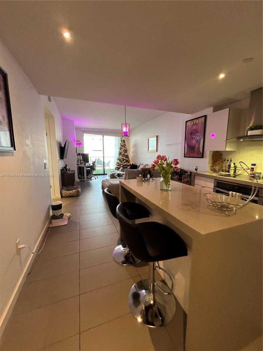 Small Image of 1600 NORTH EAST 1ST AVE #1111, Miami Number 2