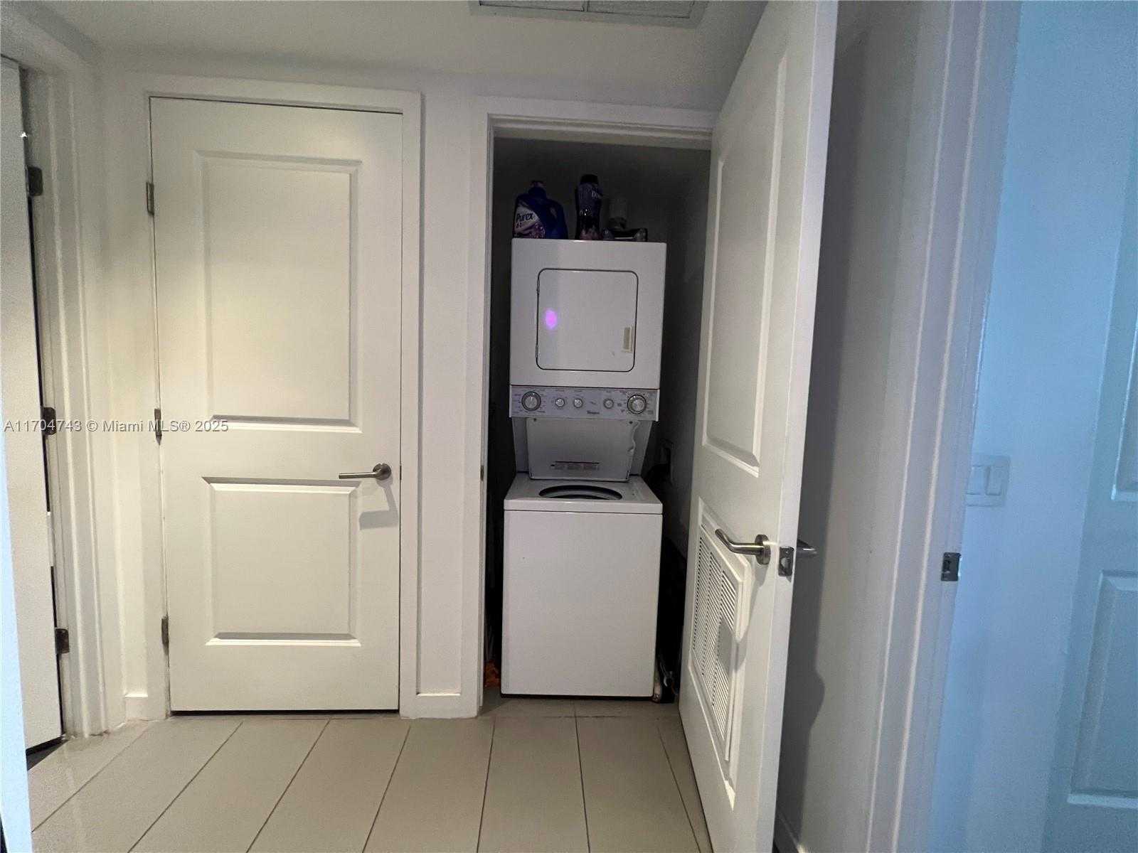 Small Image of 1600 NORTH EAST 1ST AVE #1111, Miami Number 8
