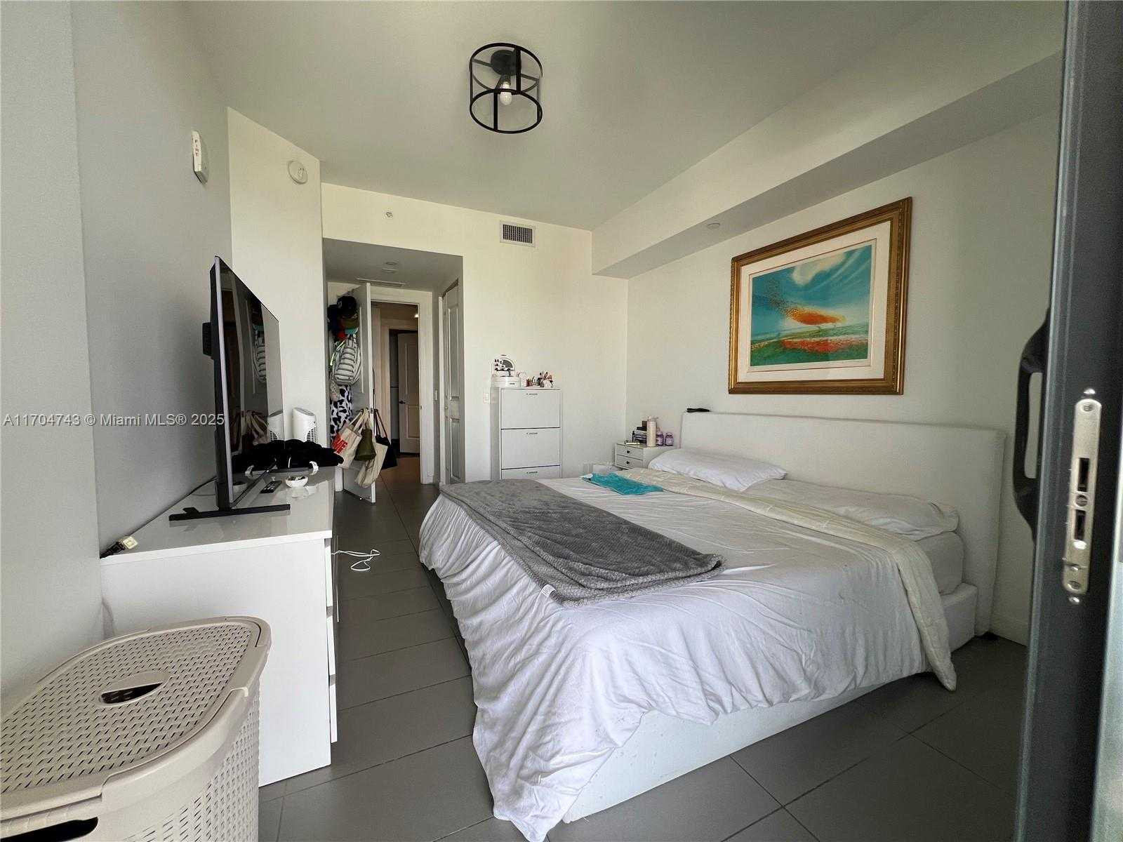 Small Image of 1600 NORTH EAST 1ST AVE #1111, Miami Number 9