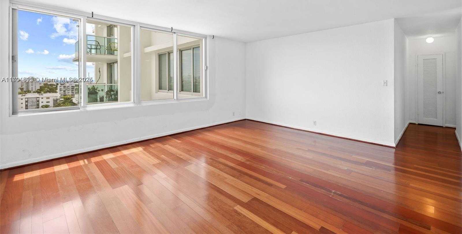 Small Image of 1000 WEST AVE #1105, Miami Beach Number 11