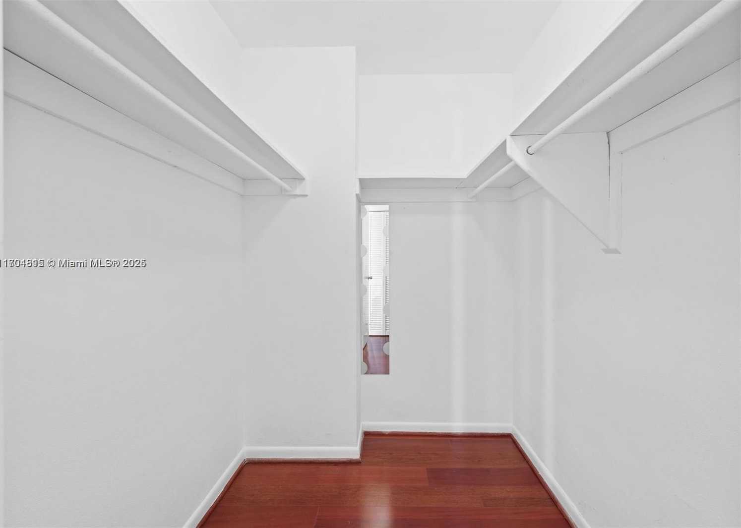 Small Image of 1000 WEST AVE #1105, Miami Beach Number 21