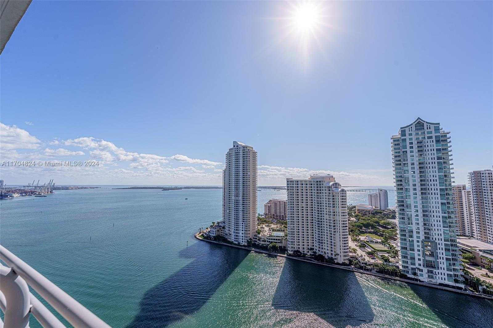 Small Image of 335 SOUTH BISCAYNE BLVD #3005, Miami Number 2