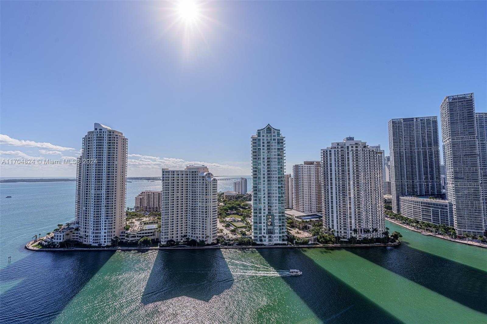 Small Image of 335 SOUTH BISCAYNE BLVD #3005, Miami Number 3