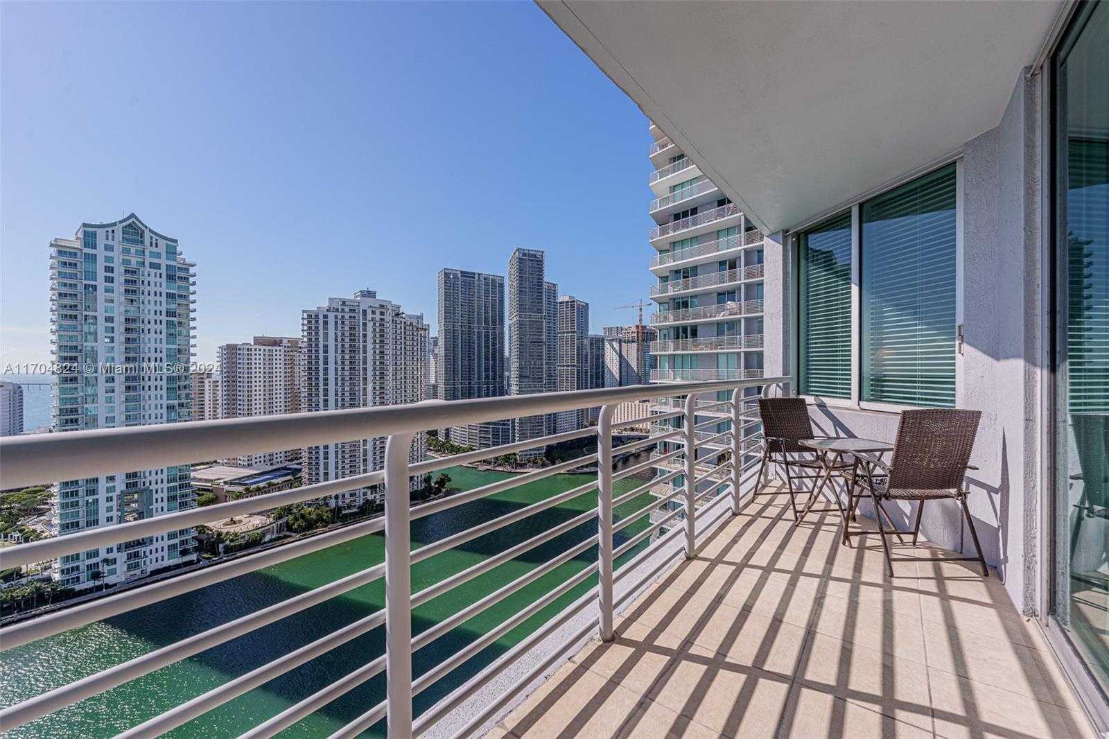 Small Image of 335 SOUTH BISCAYNE BLVD #3005, Miami Number 5