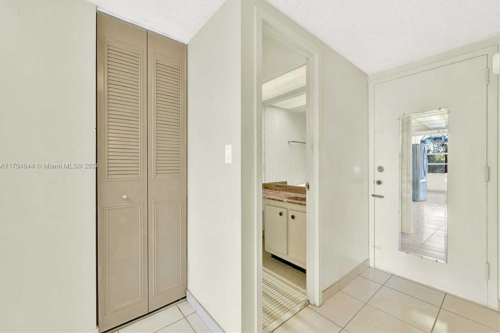 Small Image of 230 174TH ST #MO5, Sunny Isles Beach Number 15