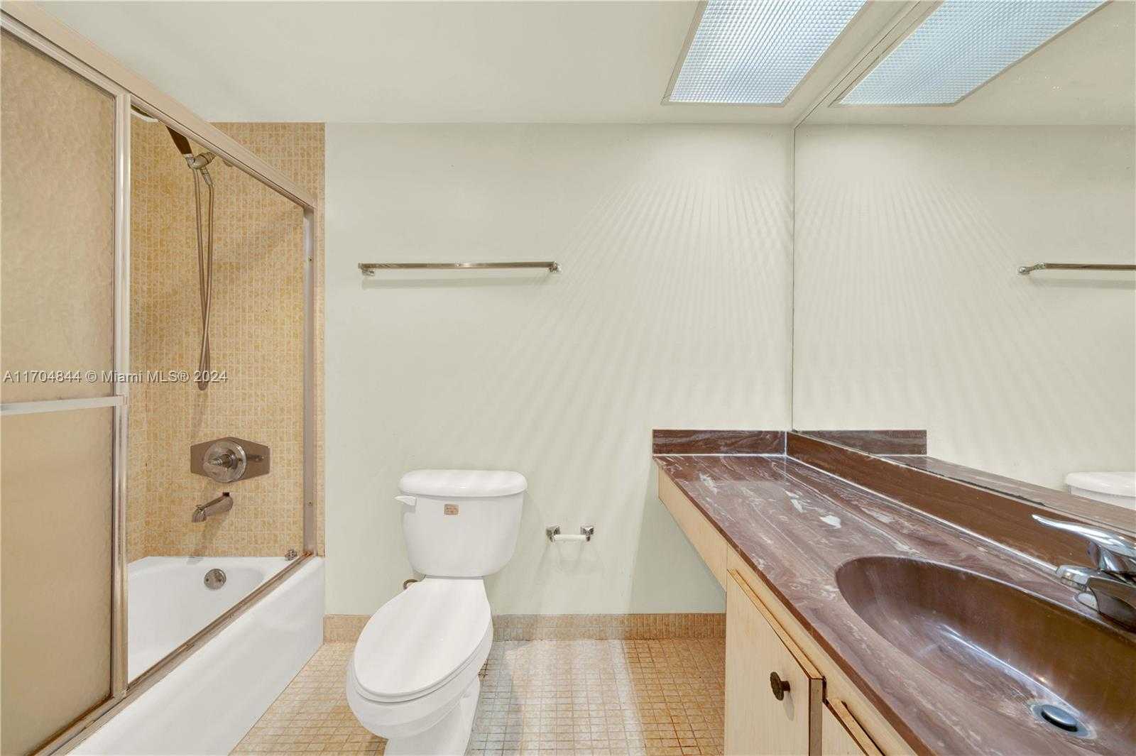 Small Image of 230 174TH ST #MO5, Sunny Isles Beach Number 17
