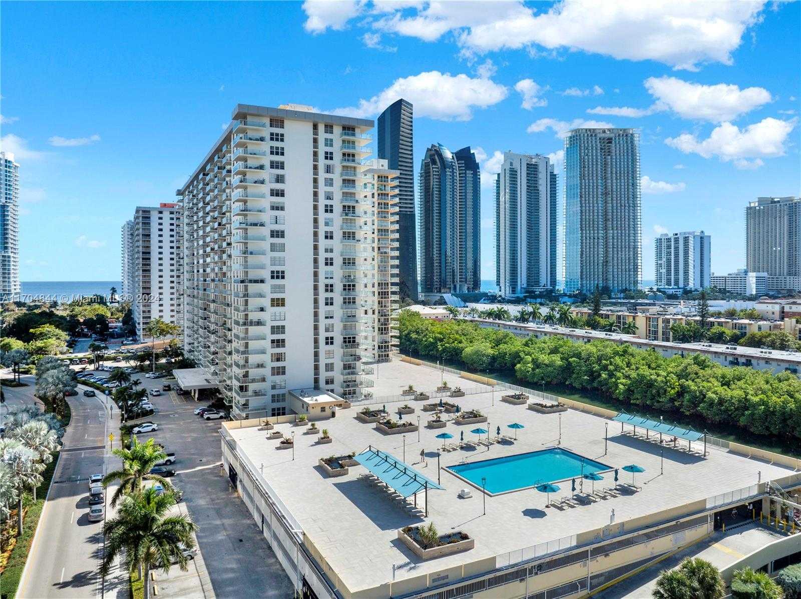 Small Image of 230 174TH ST #MO5, Sunny Isles Beach Number 5