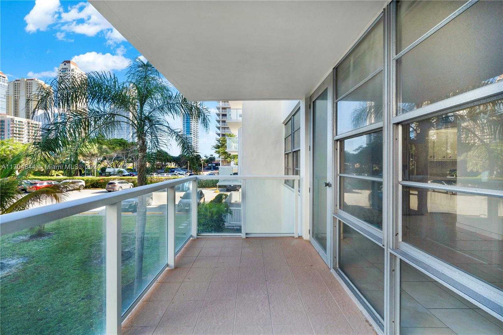 Small Image of 230 174TH ST #MO5, Sunny Isles Beach Number 8
