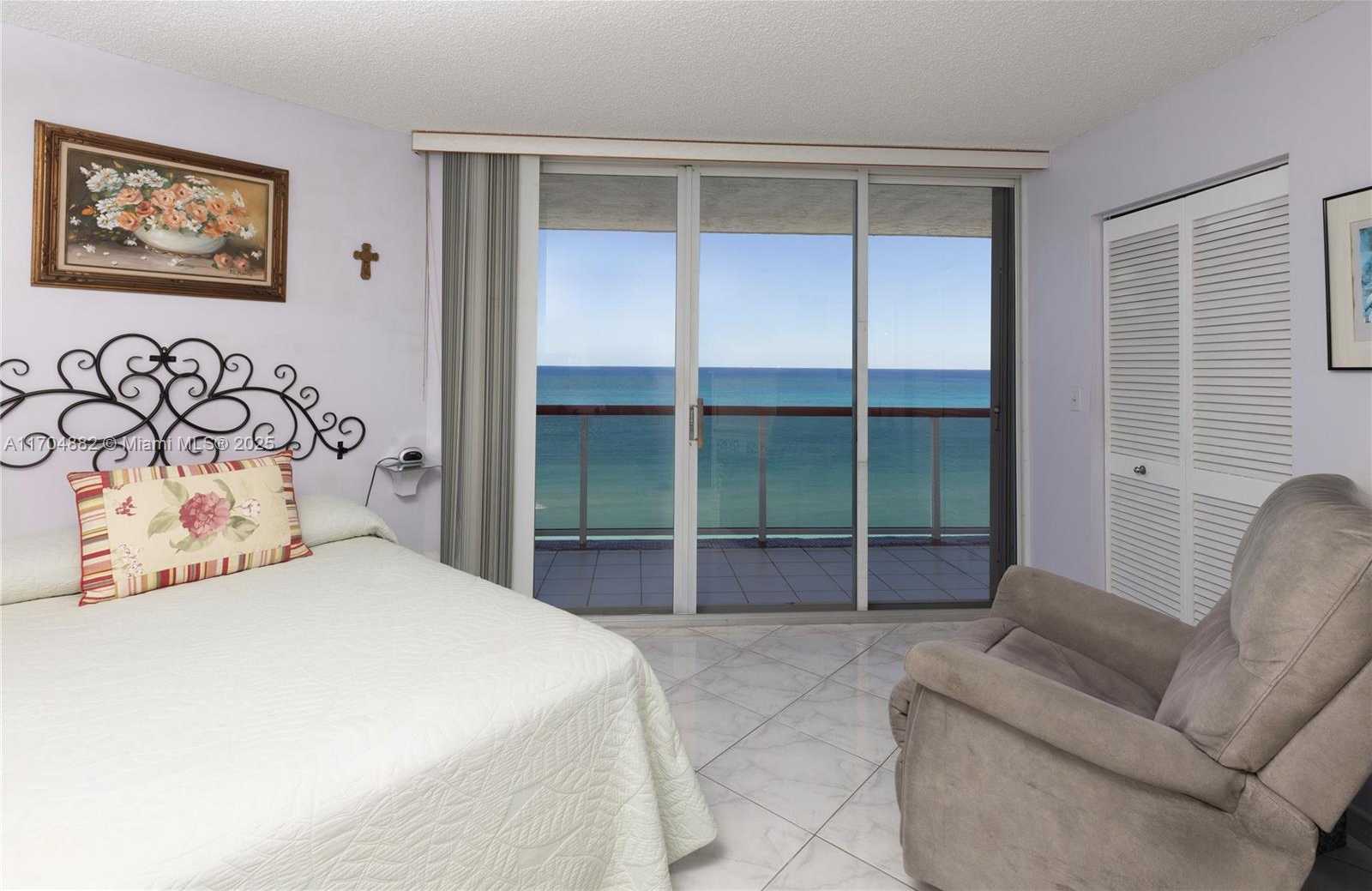 Small Image of 6767 COLLINS AVE #1409, Miami Beach Number 12