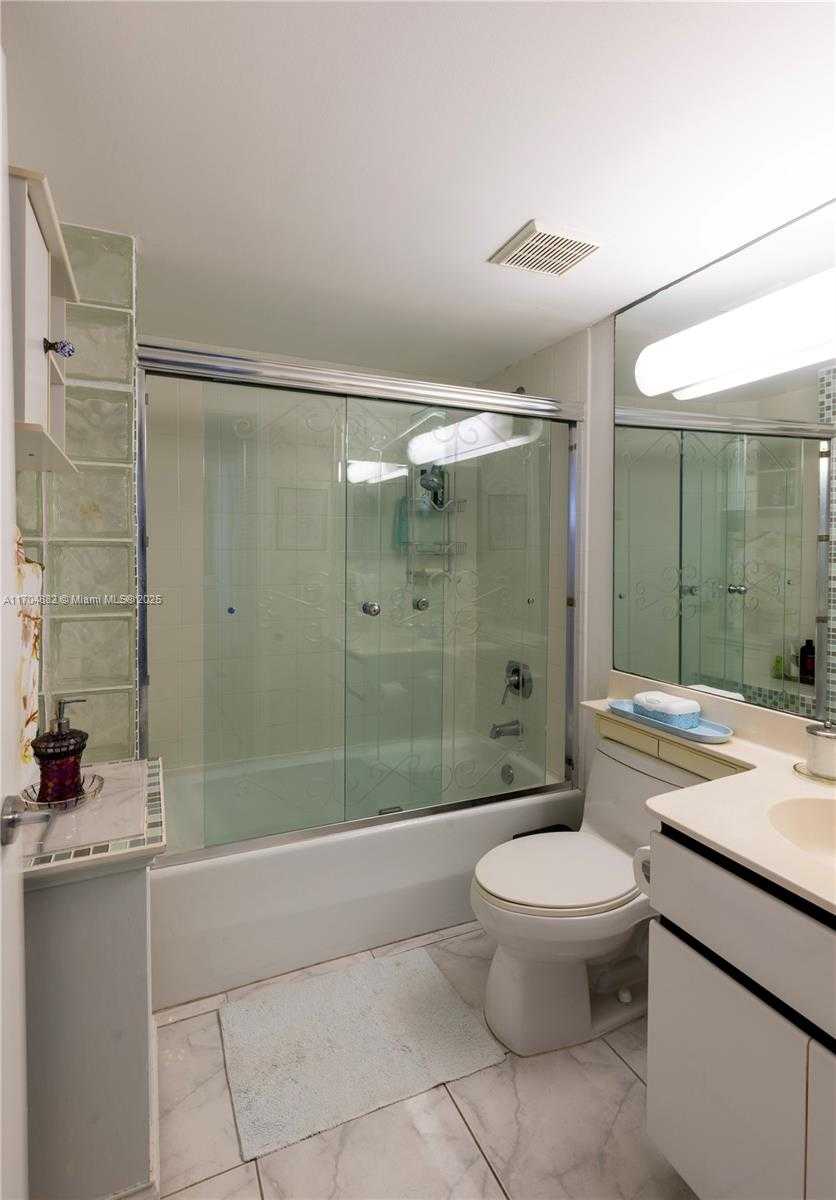 Small Image of 6767 COLLINS AVE #1409, Miami Beach Number 13
