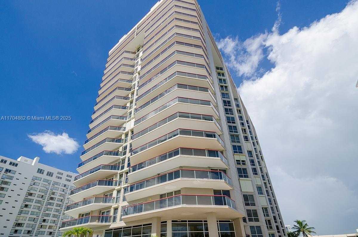 Small Image of 6767 COLLINS AVE #1409, Miami Beach Number 2