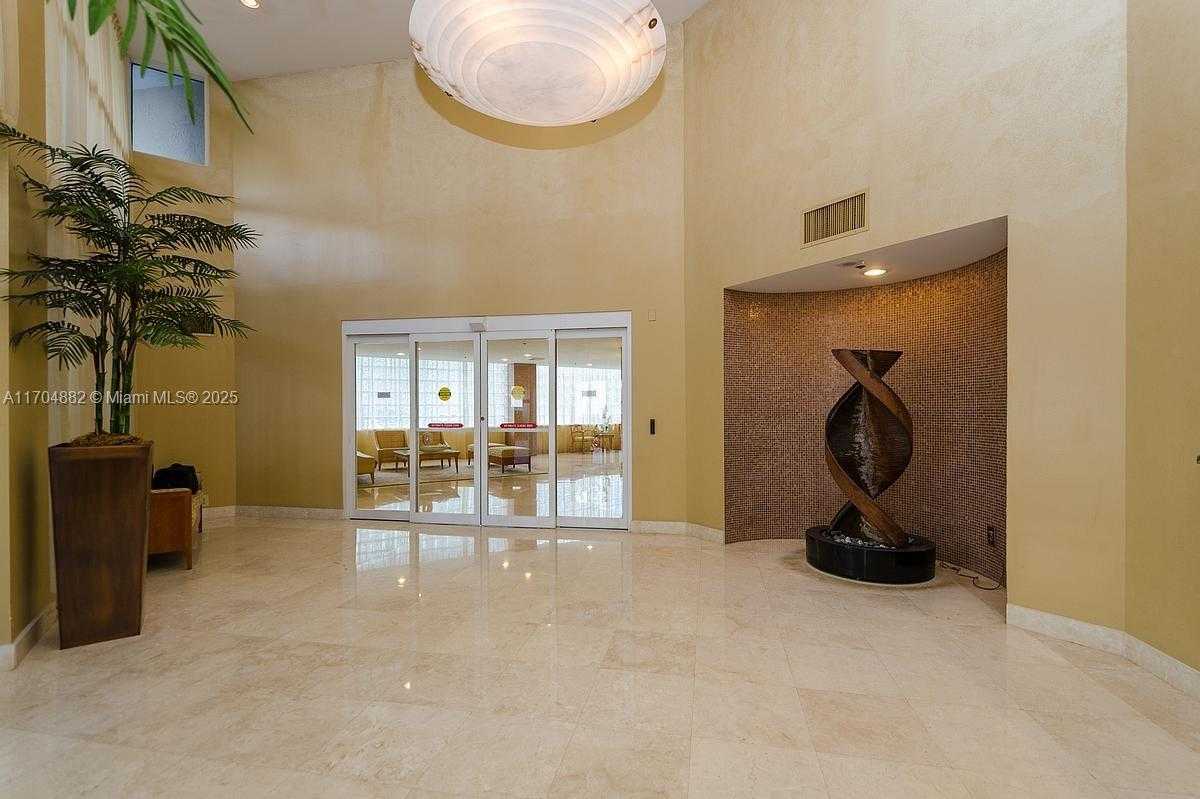 Small Image of 6767 COLLINS AVE #1409, Miami Beach Number 25