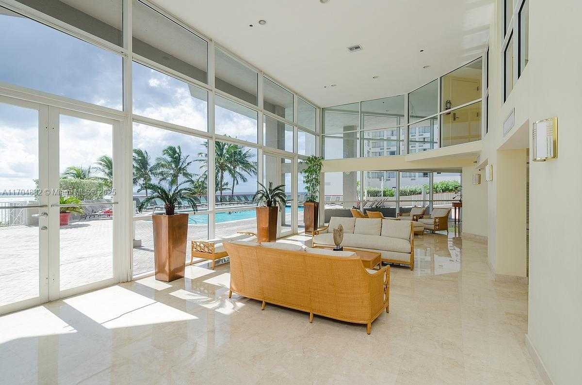 Small Image of 6767 COLLINS AVE #1409, Miami Beach Number 31