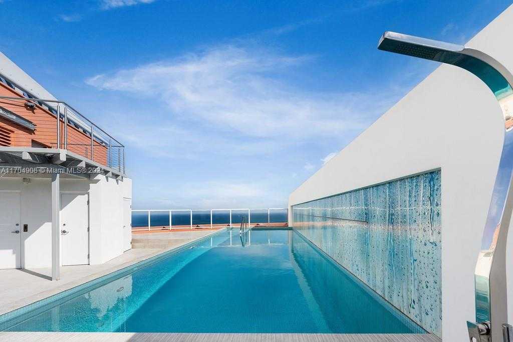 Small Image of 300 SOUTH POINTE DR #PH-5, Miami Beach Number 18
