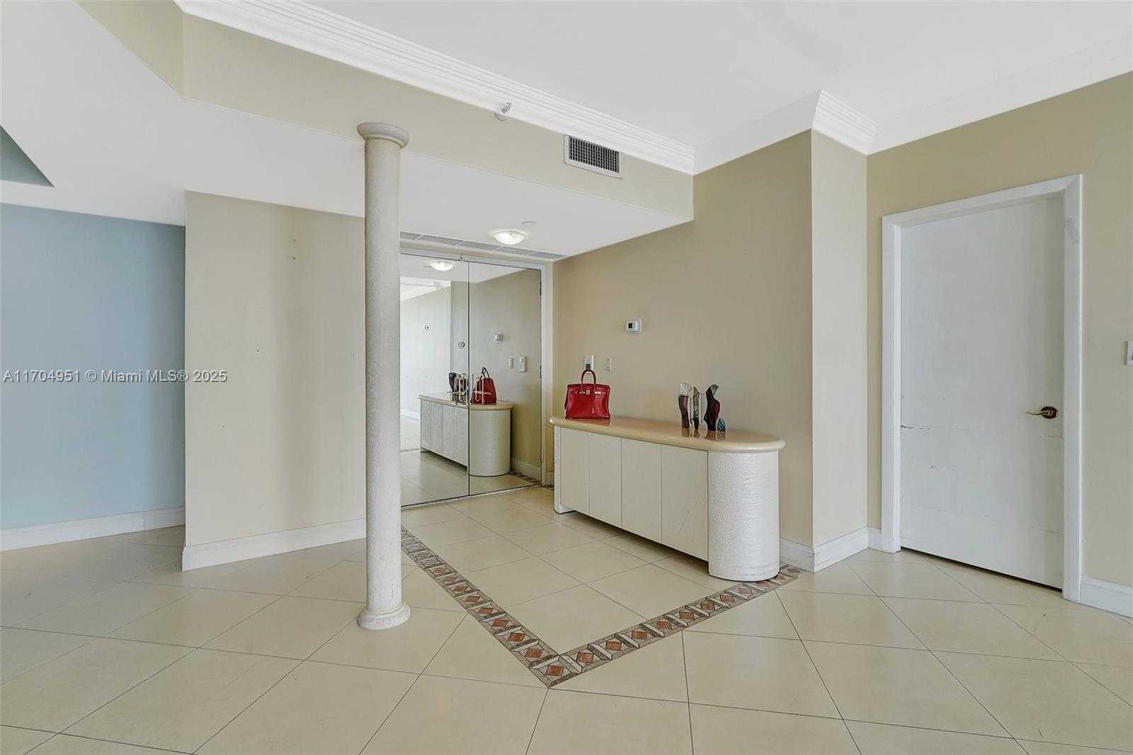 Small Image of 20281 EAST COUNTRY CLUB DR #2104, Aventura Number 13