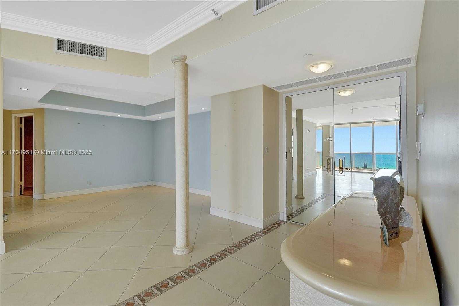 Small Image of 20281 EAST COUNTRY CLUB DR #2104, Aventura Number 14