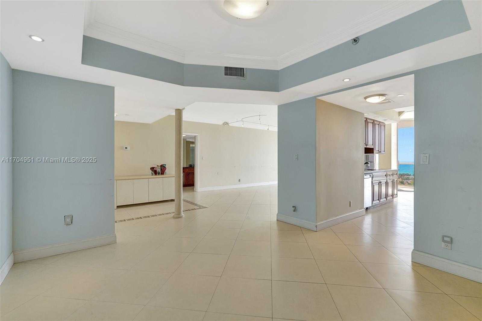 Small Image of 20281 EAST COUNTRY CLUB DR #2104, Aventura Number 17