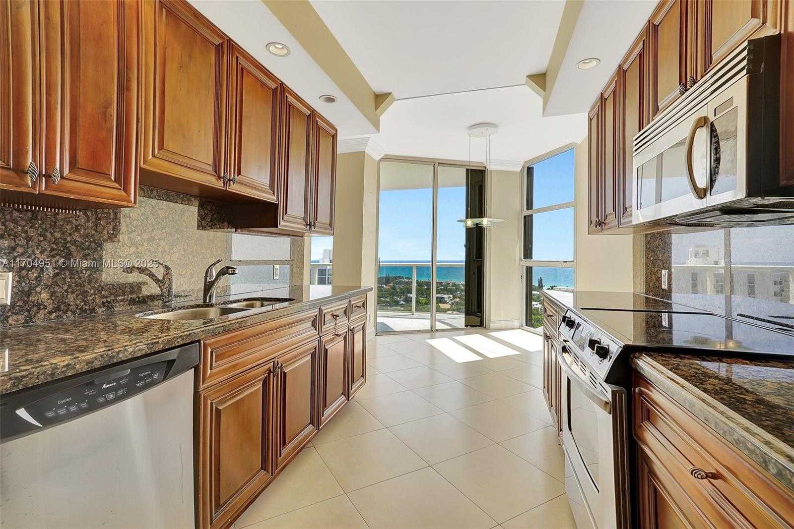 Small Image of 20281 EAST COUNTRY CLUB DR #2104, Aventura Number 21