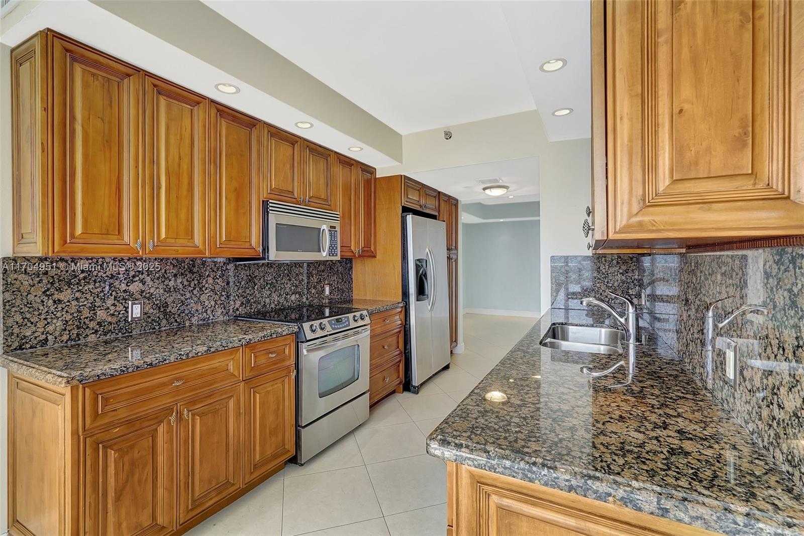 Small Image of 20281 EAST COUNTRY CLUB DR #2104, Aventura Number 24