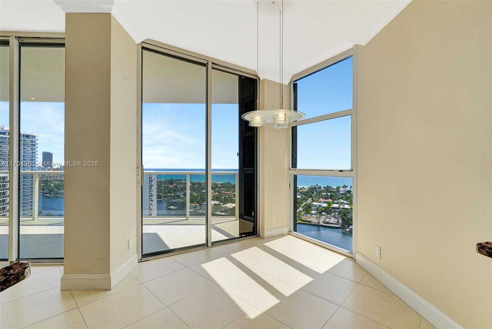 Small Image of 20281 EAST COUNTRY CLUB DR #2104, Aventura Number 26