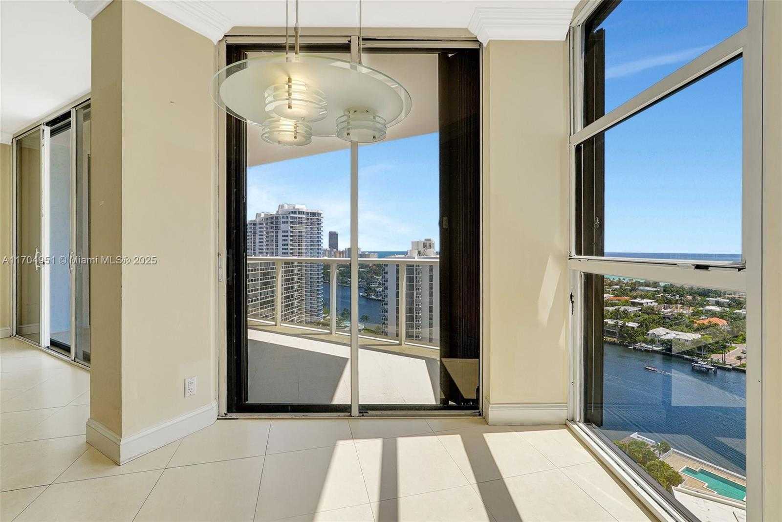 Small Image of 20281 EAST COUNTRY CLUB DR #2104, Aventura Number 27