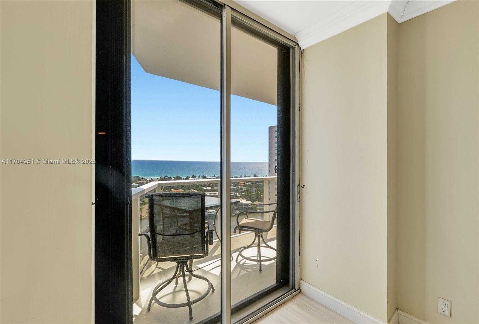 Small Image of 20281 EAST COUNTRY CLUB DR #2104, Aventura Number 32