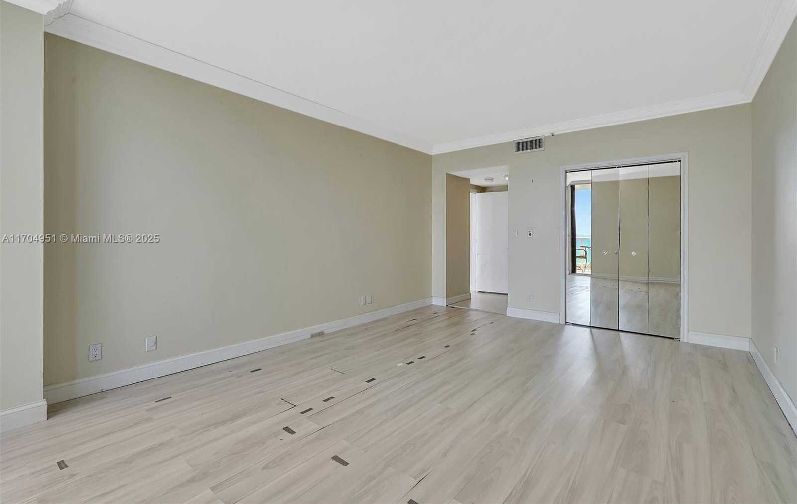 Small Image of 20281 EAST COUNTRY CLUB DR #2104, Aventura Number 35