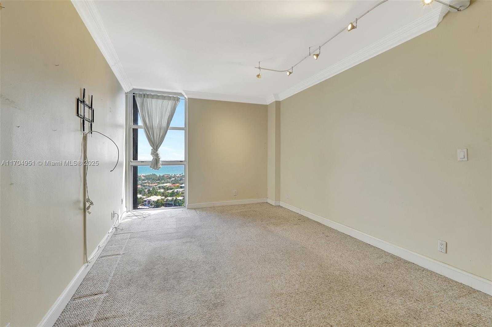 Small Image of 20281 EAST COUNTRY CLUB DR #2104, Aventura Number 46
