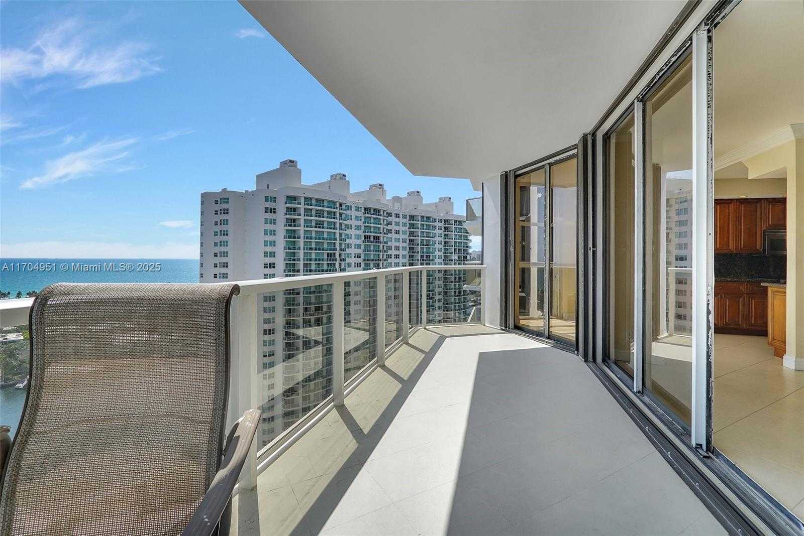 Small Image of 20281 EAST COUNTRY CLUB DR #2104, Aventura Number 5