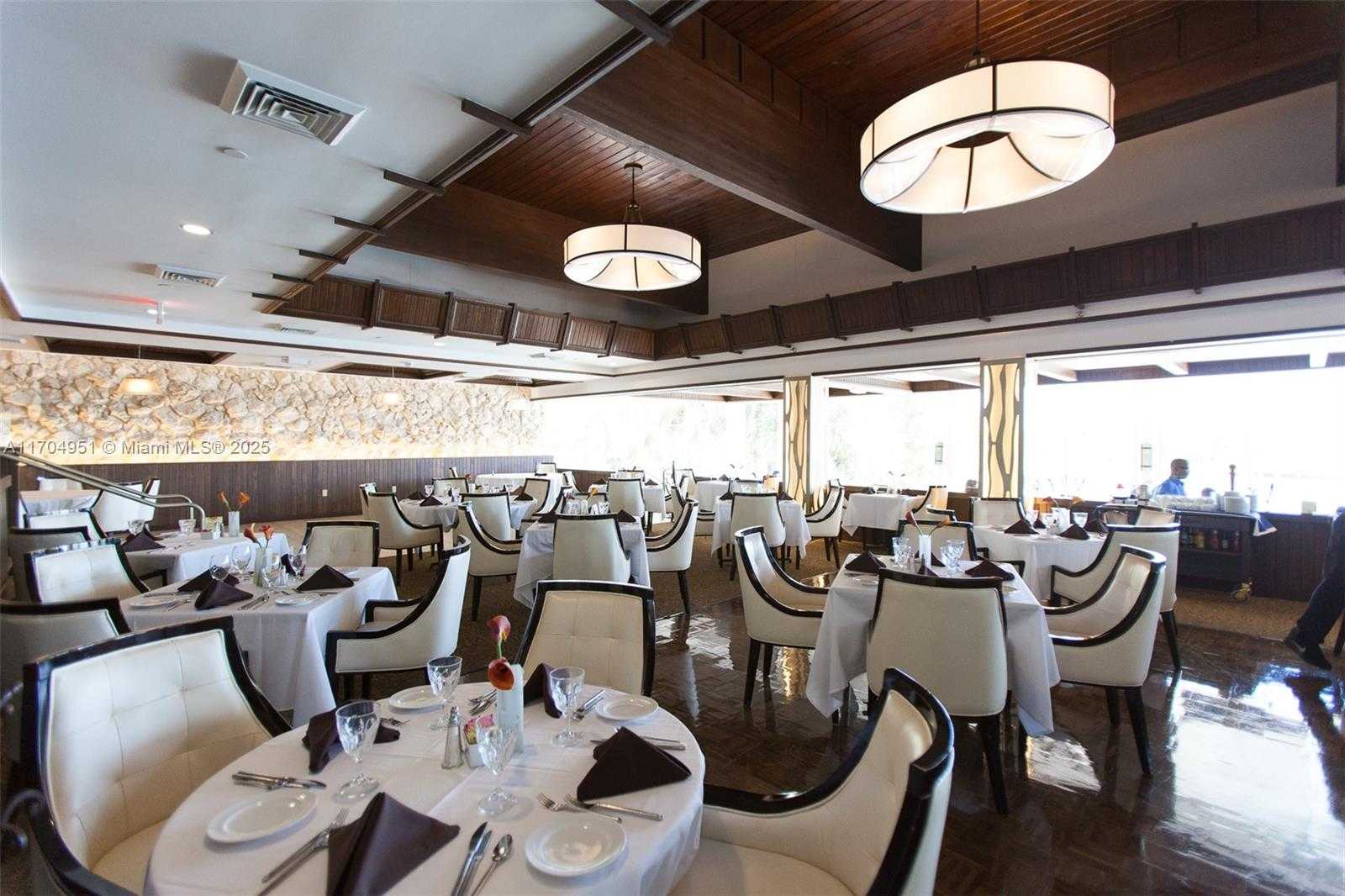 Small Image of 20281 EAST COUNTRY CLUB DR #2104, Aventura Number 57