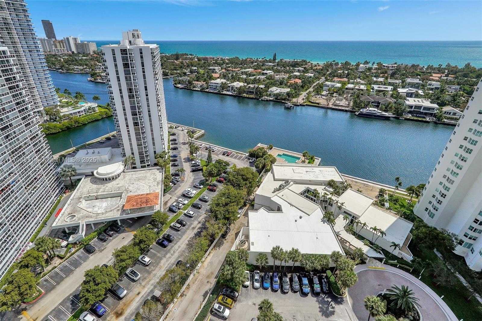 Small Image of 20281 EAST COUNTRY CLUB DR #2104, Aventura Number 6