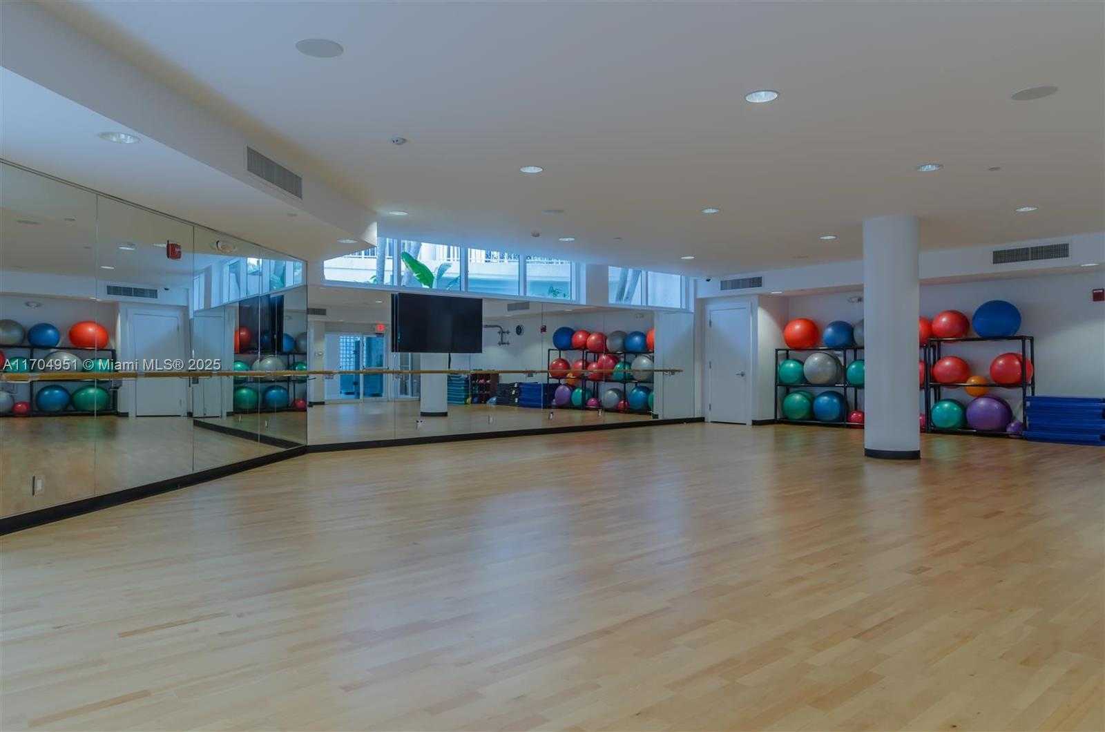 Small Image of 20281 EAST COUNTRY CLUB DR #2104, Aventura Number 66