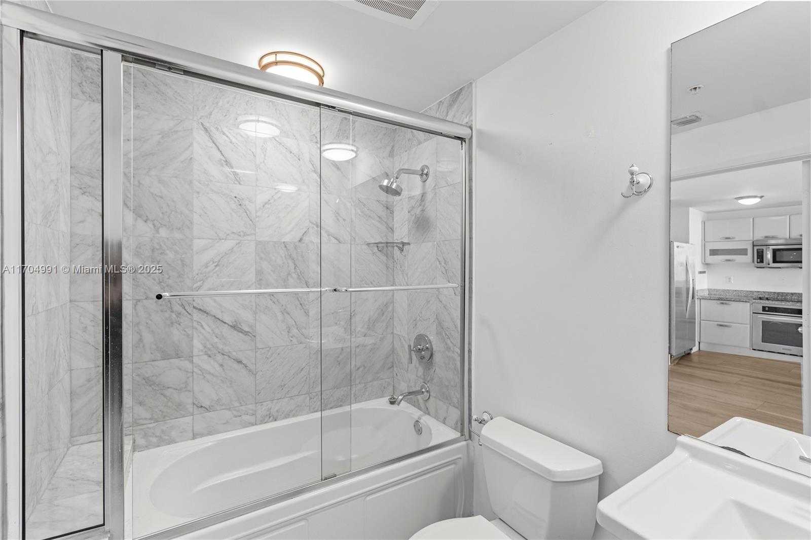 Small Image of 6580 INDIAN CREEK DR #406, Miami Beach Number 22