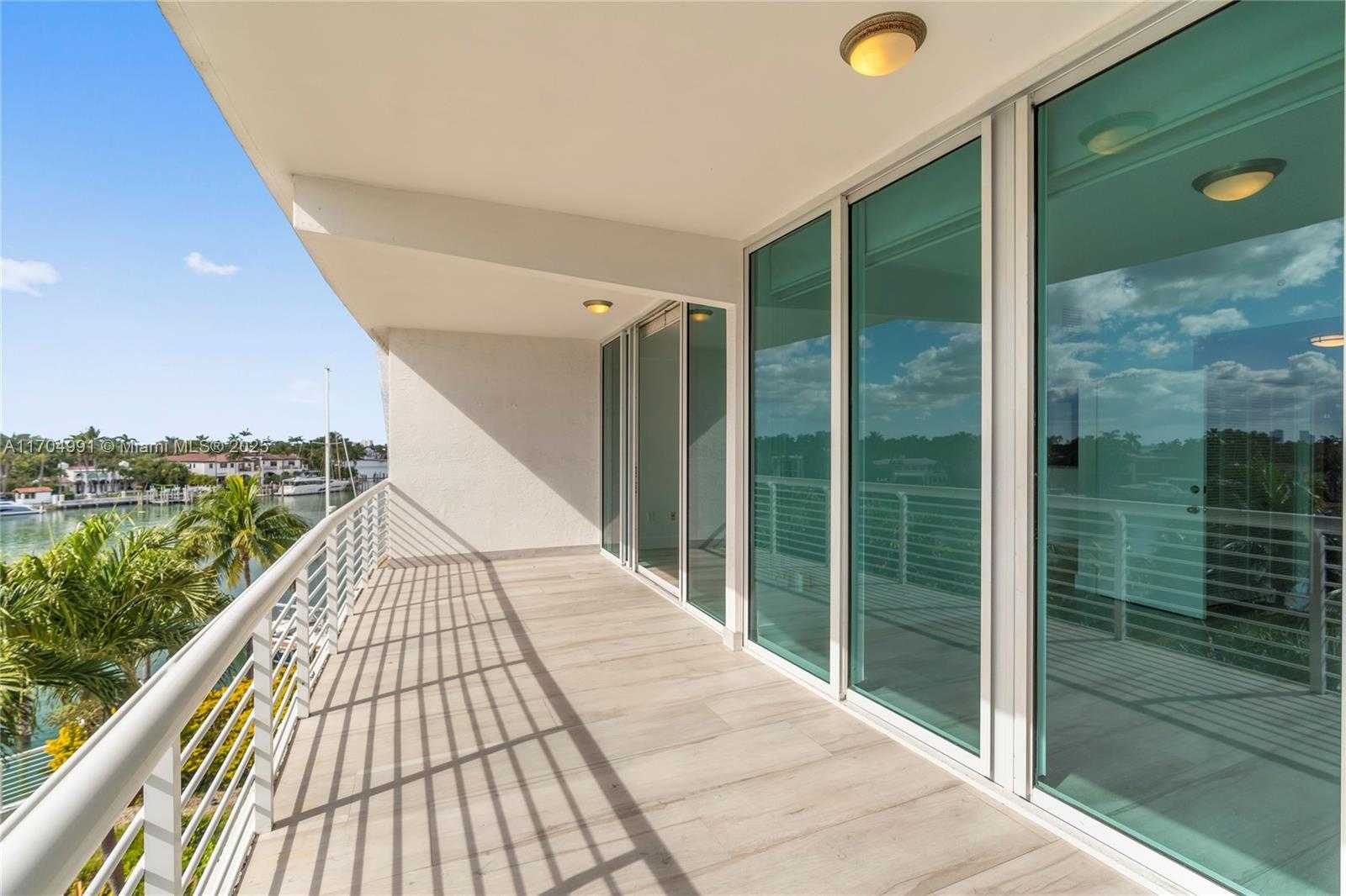 Small Image of 6580 INDIAN CREEK DR #406, Miami Beach Number 29