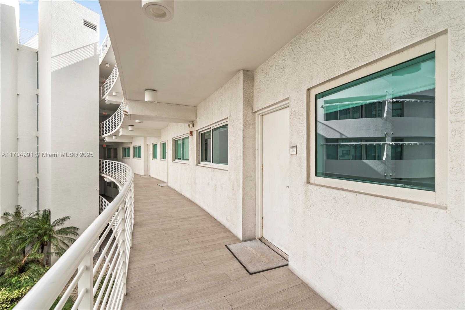 Small Image of 6580 INDIAN CREEK DR #406, Miami Beach Number 30
