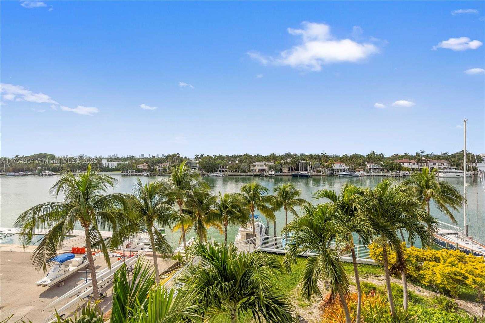 Small Image of 6580 INDIAN CREEK DR #406, Miami Beach Number 4