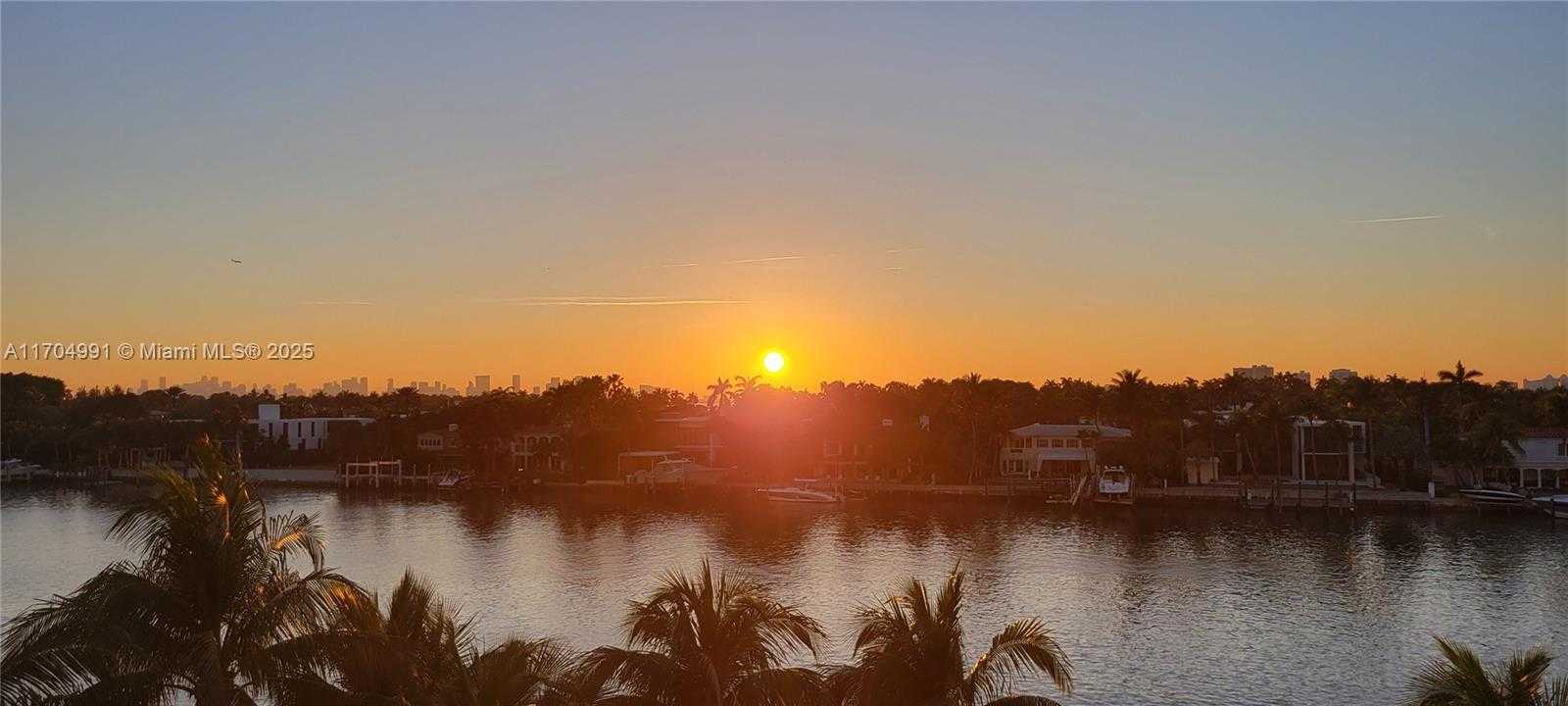 Small Image of 6580 INDIAN CREEK DR #406, Miami Beach Number 54