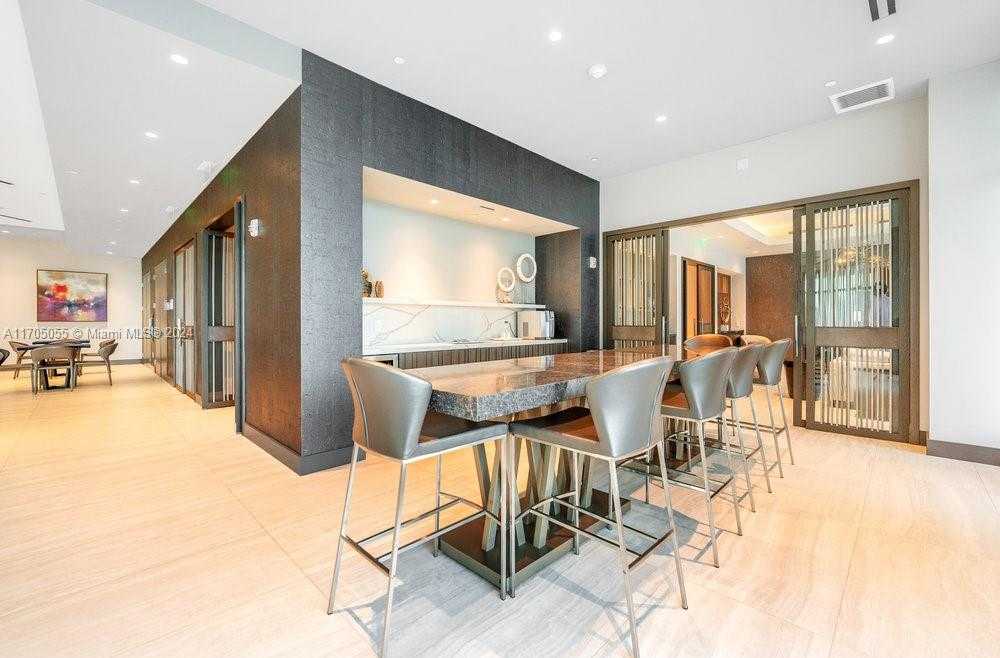 Small Image of 100 SOUTH POINTE DR #3601, Miami Beach Number 61