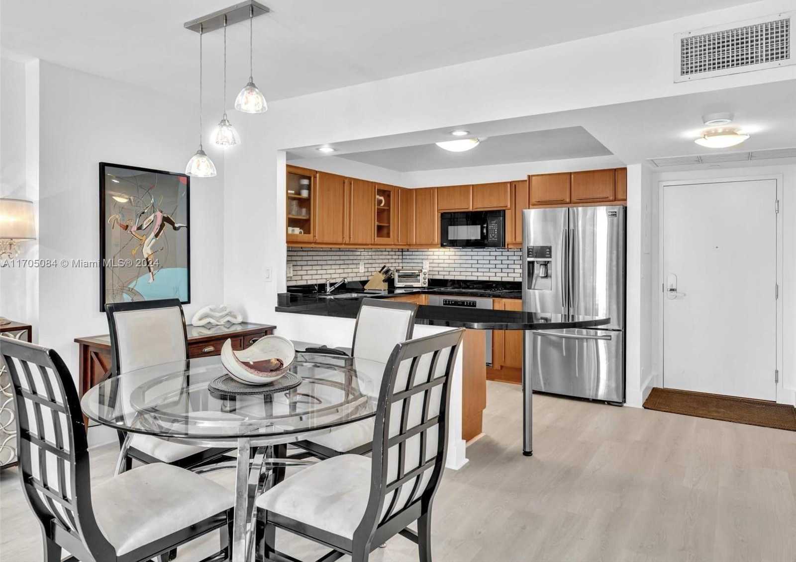 Small Image of 2301 COLLINS AVE #1202, Miami Beach Number 12