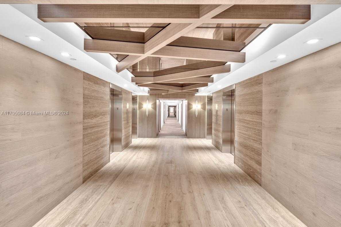 Small Image of 2301 COLLINS AVE #1202, Miami Beach Number 3