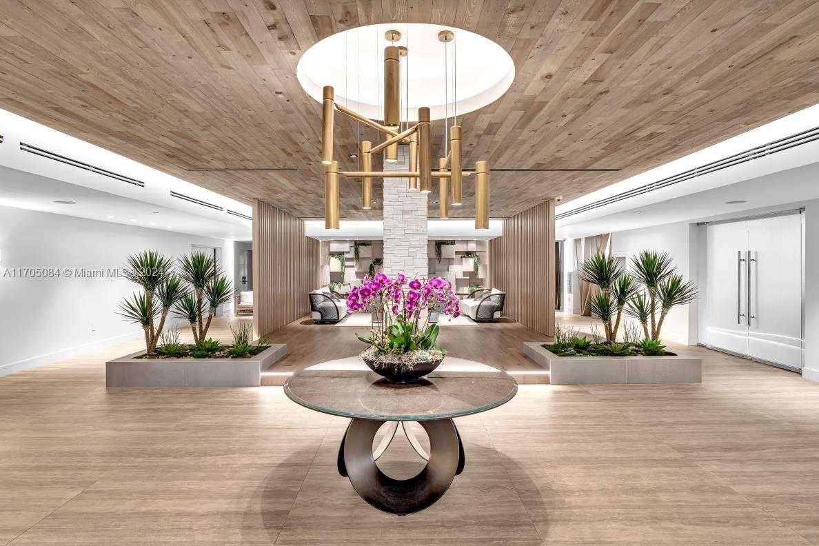 Small Image of 2301 COLLINS AVE #1202, Miami Beach Number 4