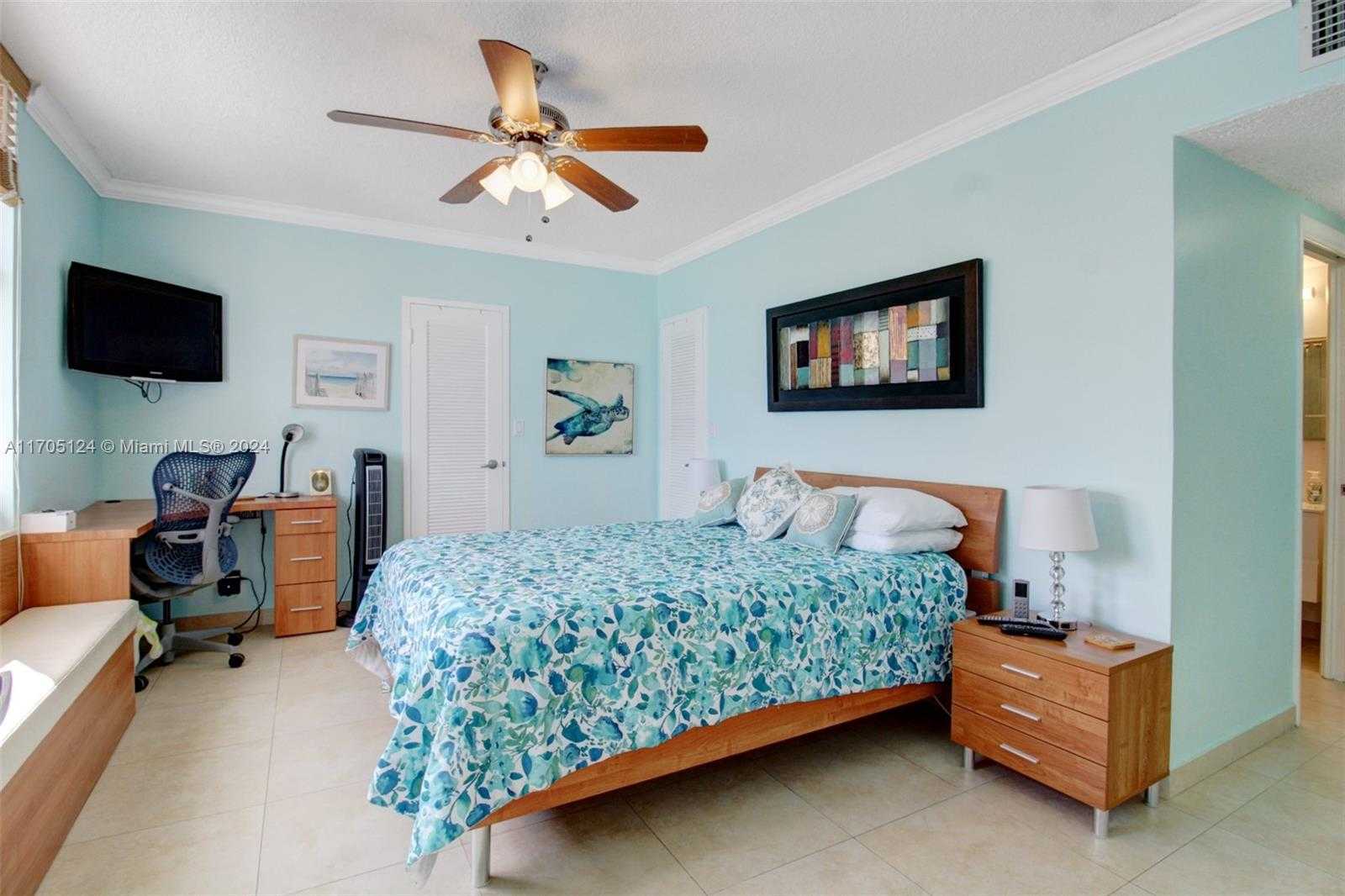 Small Image of 3725 SOUTH OCEAN DR #1416, Hollywood Number 10