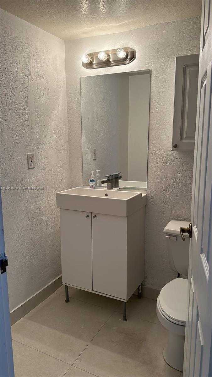 Small Image of 2501 SOUTH OCEAN DR #1603, Hollywood Number 12